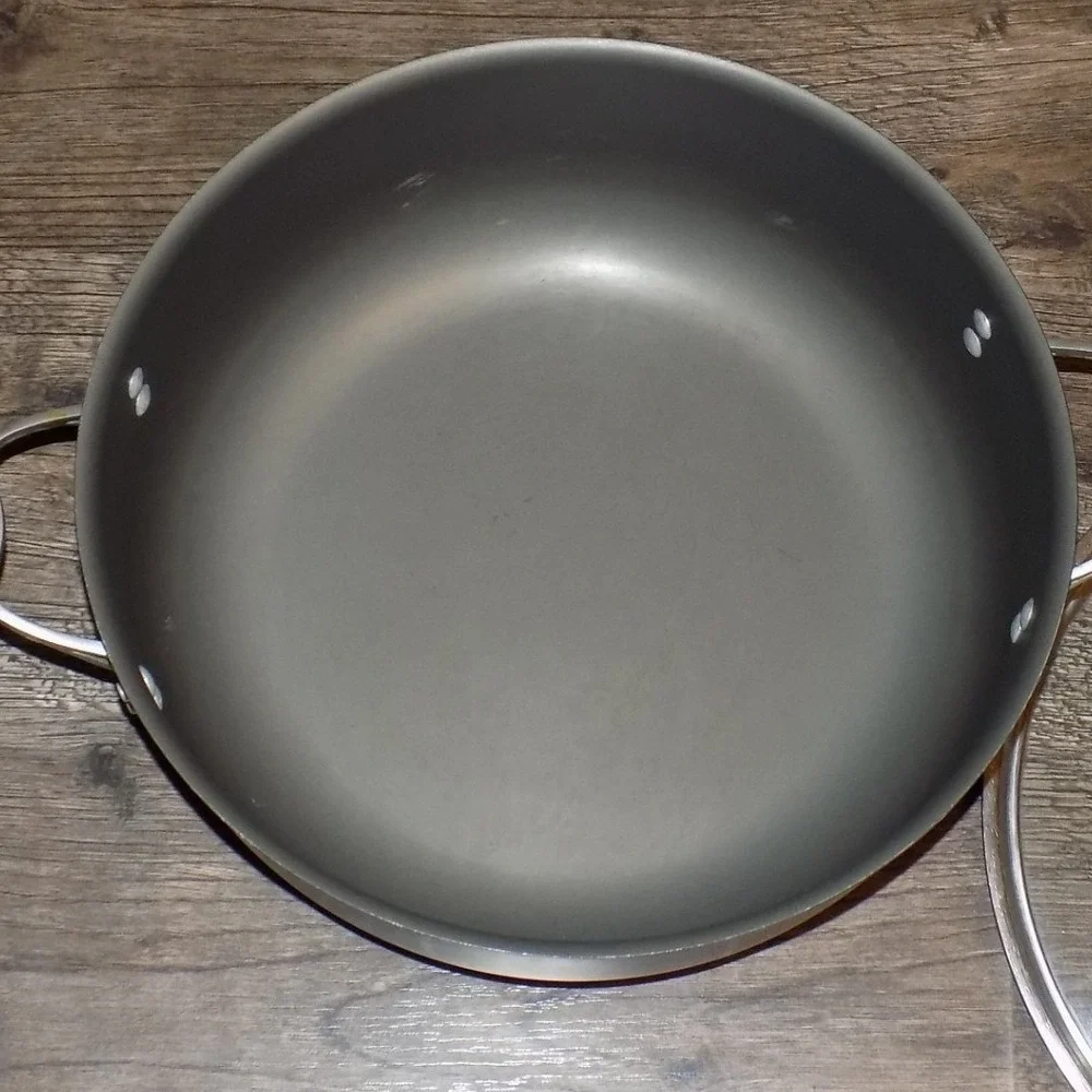 Calphalon 12 Inch Everyday Pan Nonstick Hard Anodized Grey Good With Lid